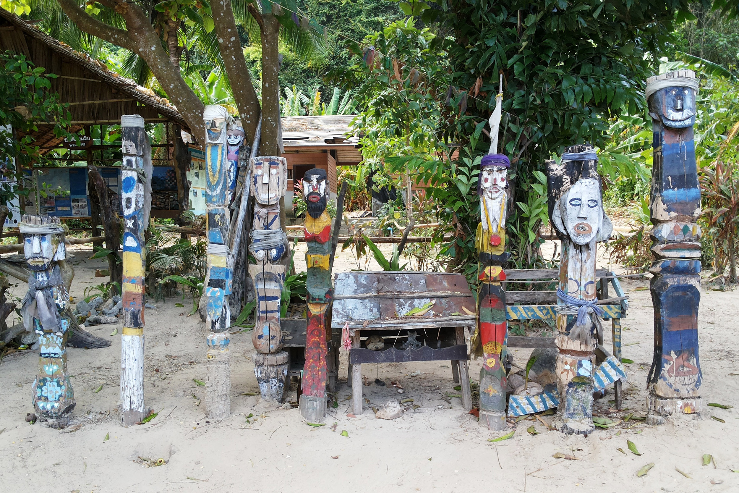 Moken spirit statues